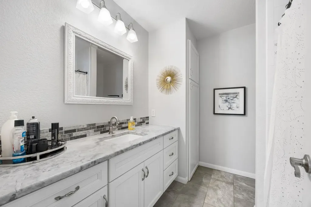 10710 Bayridge Cove Austin TX 78759