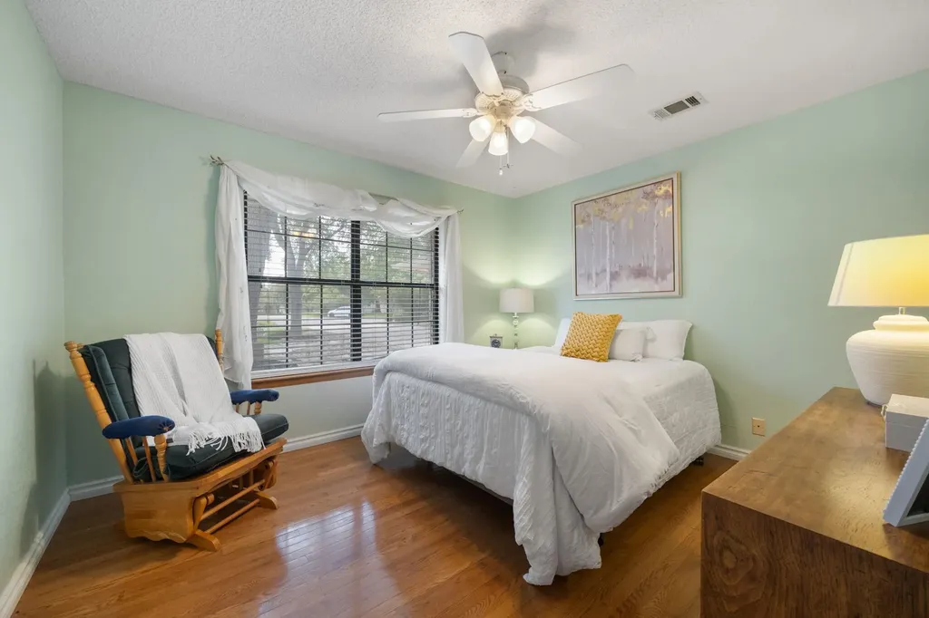 10710 Bayridge Cove Austin TX 78759
