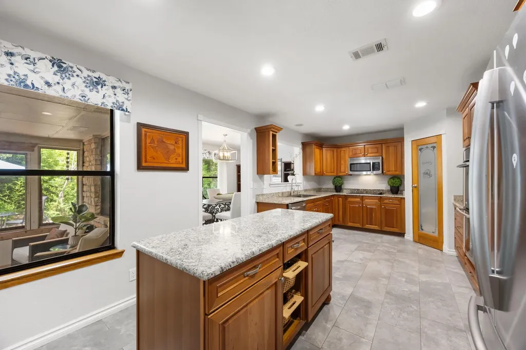 10710 Bayridge Cove Austin TX 78759
