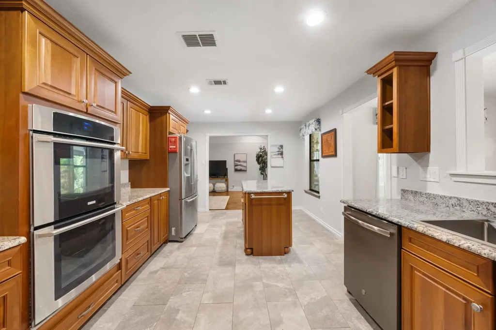 10710 Bayridge Cove Austin TX 78759