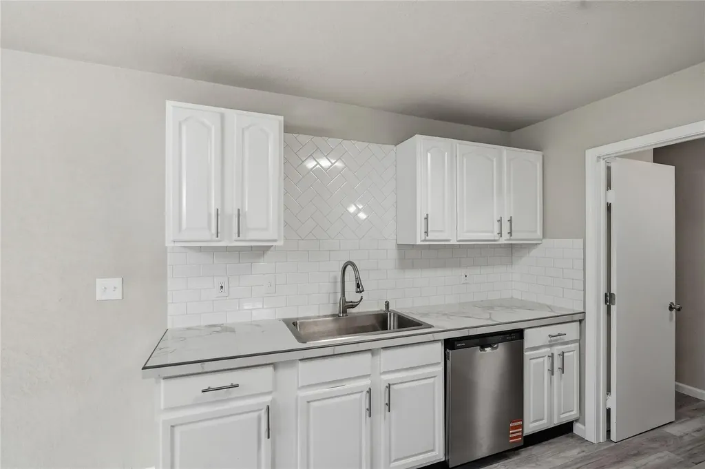 5342 Binz Engleman Road San Antonio TX 78219