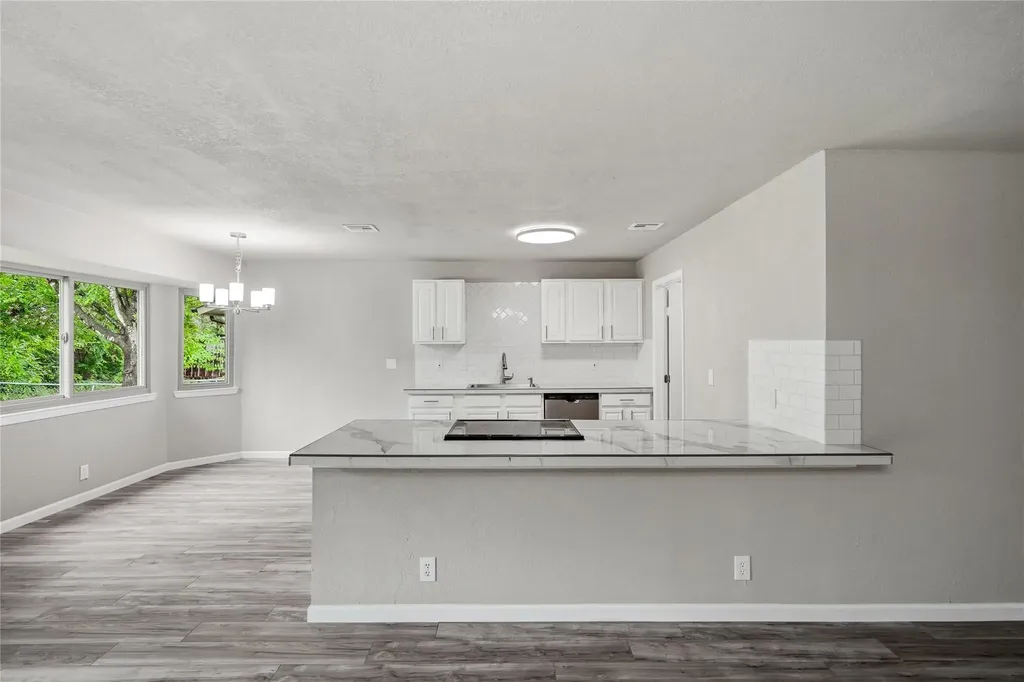 5342 Binz Engleman Road San Antonio TX 78219