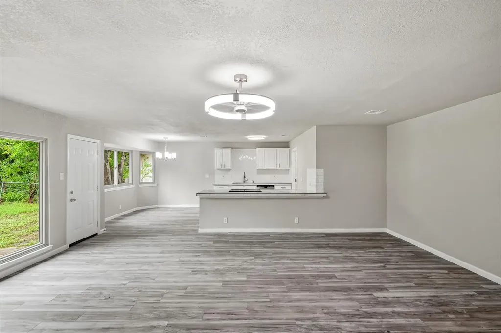 5342 Binz Engleman Road San Antonio TX 78219