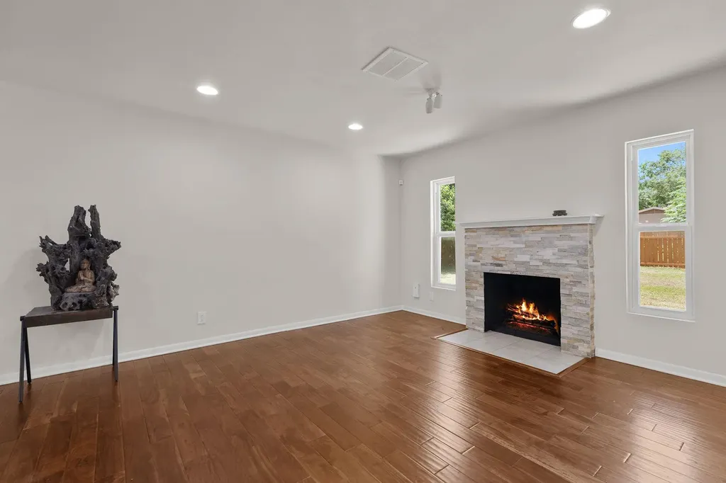 501 Arbor Lane Austin TX 78745