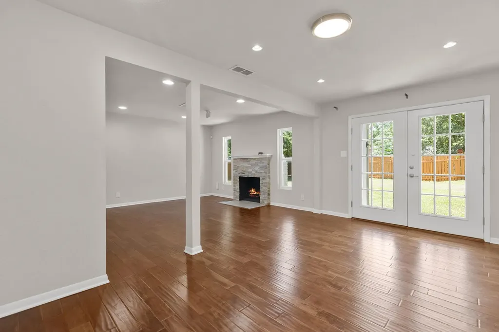 501 Arbor Lane Austin TX 78745