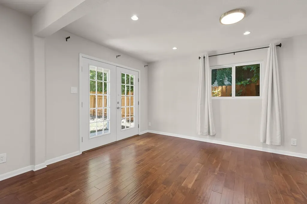 501 Arbor Lane Austin TX 78745
