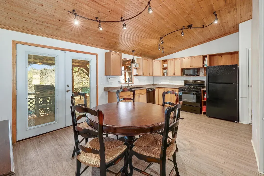 17311 Whippoorwill Trail Lago Vista TX 78645