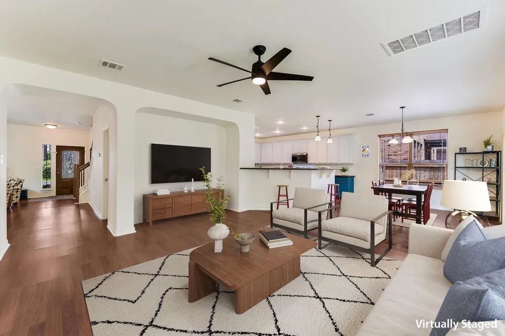 10229 English Oak Drive Austin TX 78748