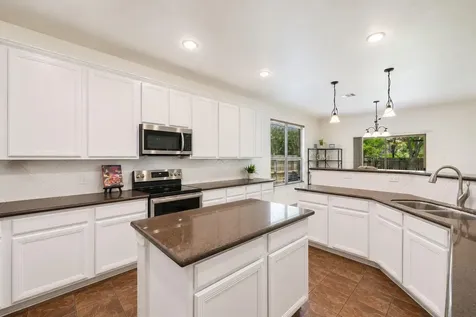 10229 English Oak Drive Austin TX 78748