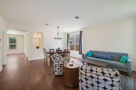 10229 English Oak Drive Austin TX 78748
