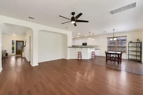 10229 English Oak Drive Austin TX 78748