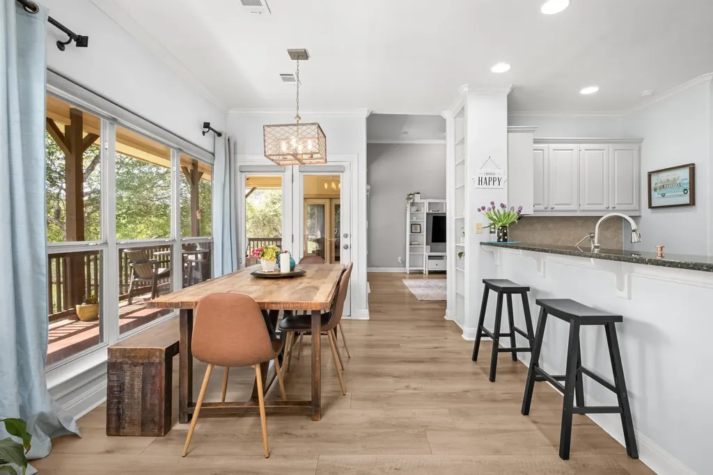 1053 Sunset Canyon Drive S Dripping Springs TX 78620