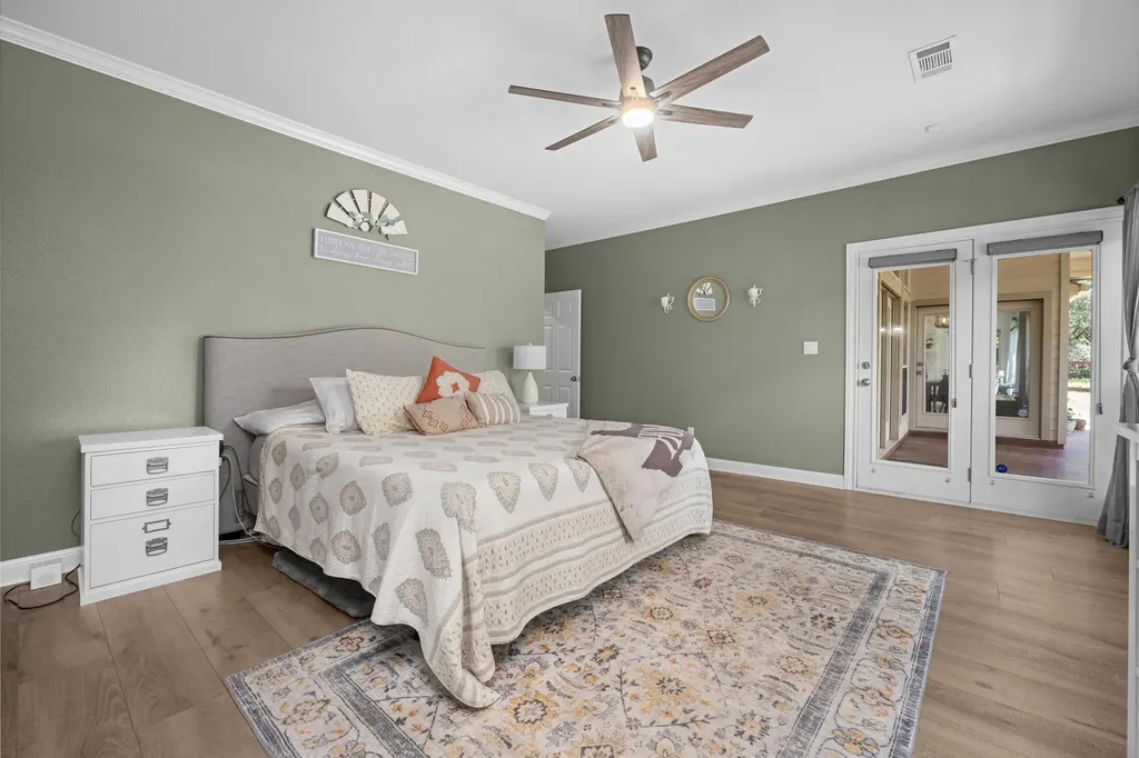 1053 Sunset Canyon Drive S Dripping Springs TX 78620