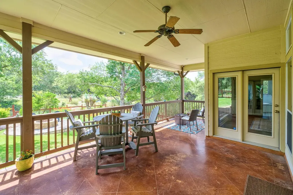 1053 Sunset Canyon Drive S Dripping Springs TX 78620