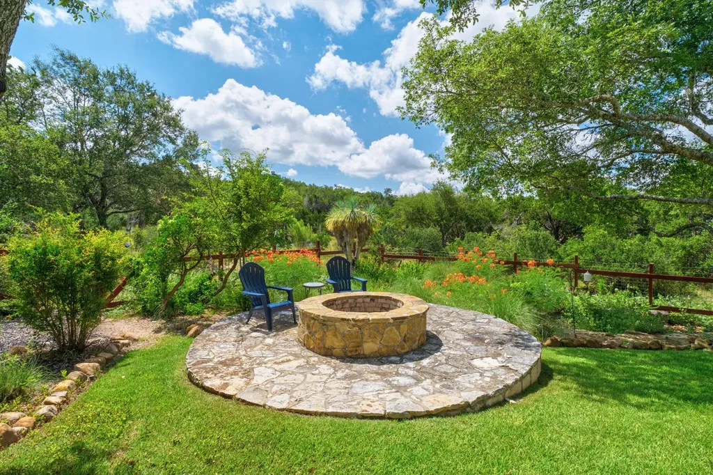 1053 Sunset Canyon Drive S Dripping Springs TX 78620