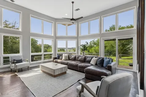 26310 Countryside Drive Spicewood TX 78669