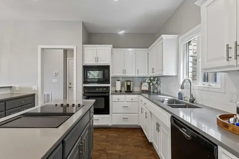 26310 Countryside Drive Spicewood TX 78669