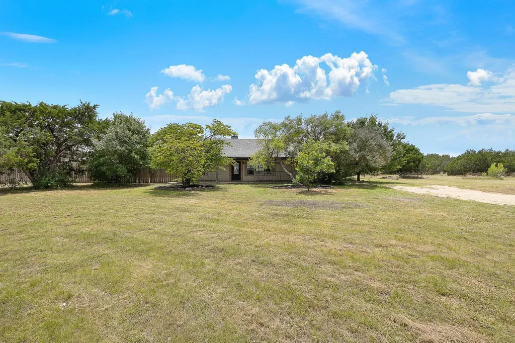 215 Double File Trace Liberty Hill TX 78642