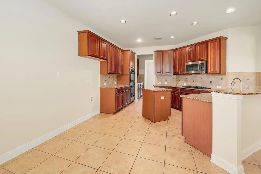 11904 Quassia Drive Austin TX 78739