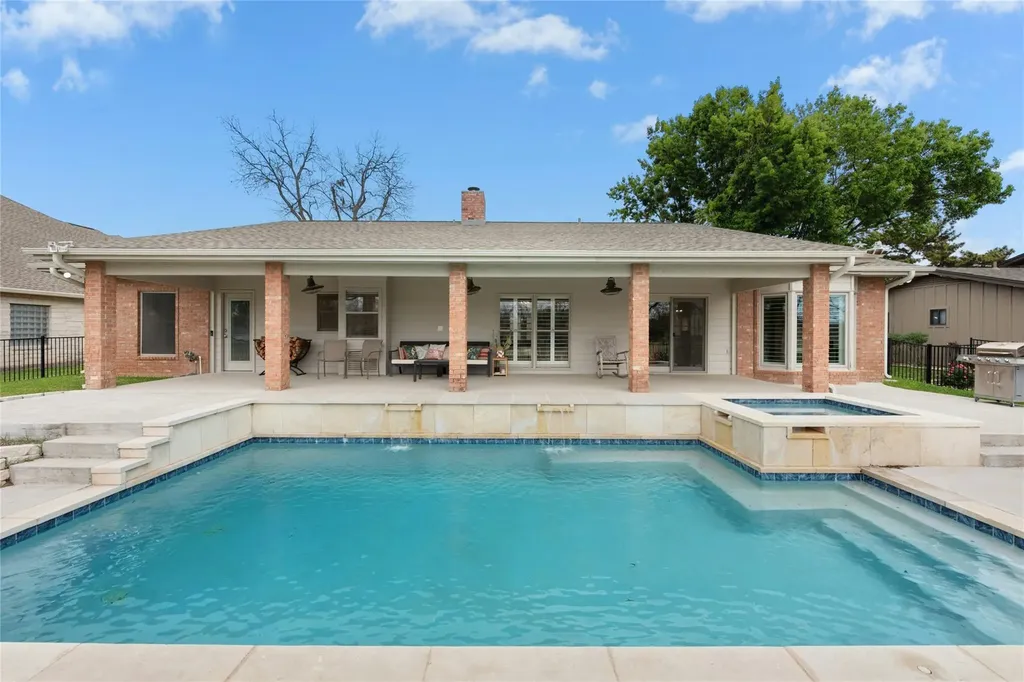 407 Olympia Fields Street Meadowlakes TX 78654