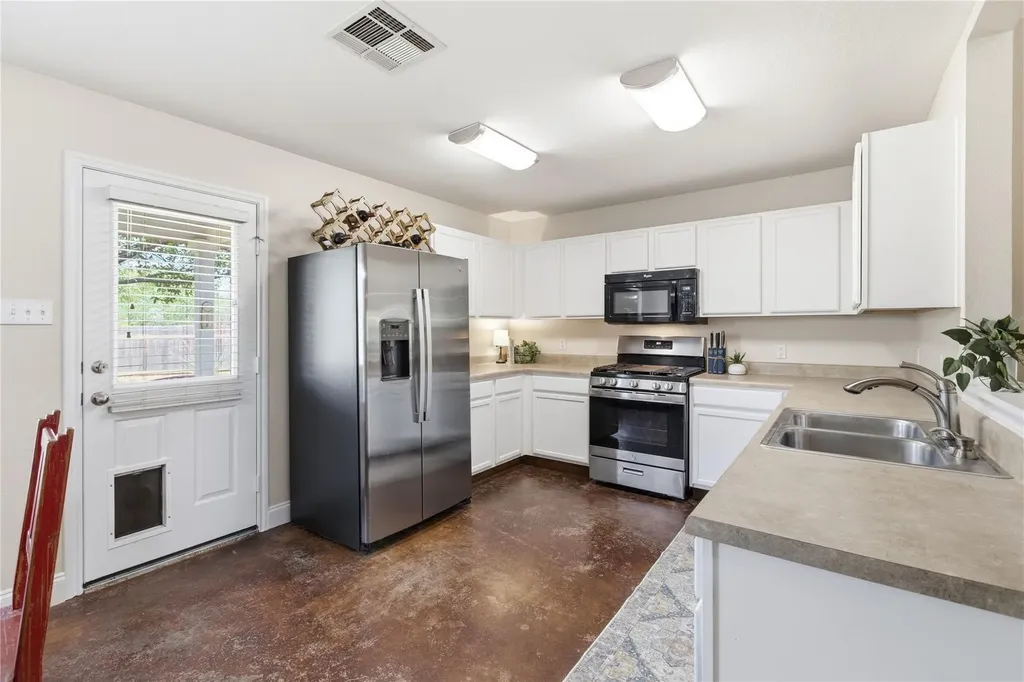 102 San Gabriel Drive Kyle TX 78640