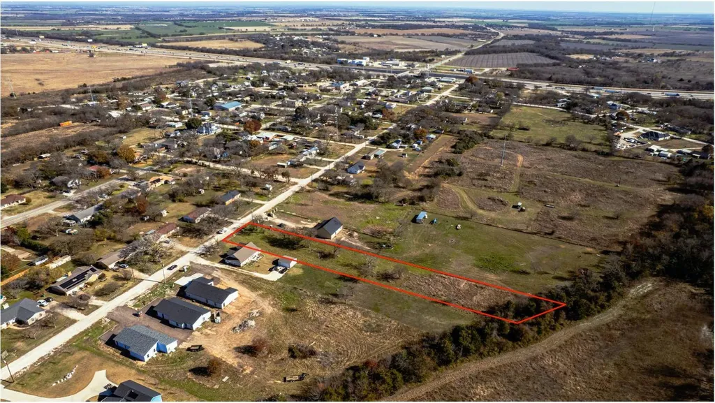 703 4th Street Bruceville-eddy TX 76524