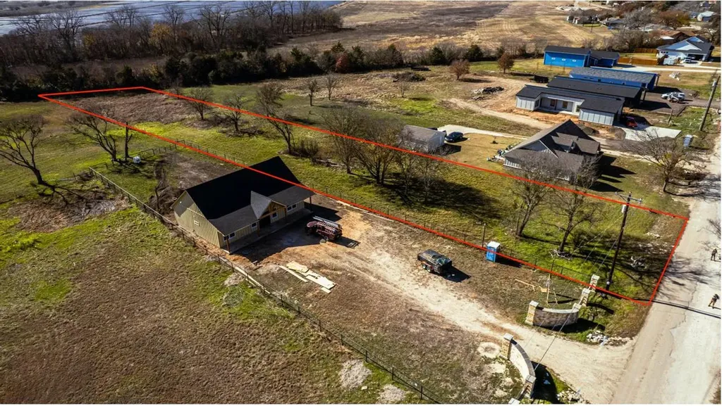 703 4th Street Bruceville-eddy TX 76524