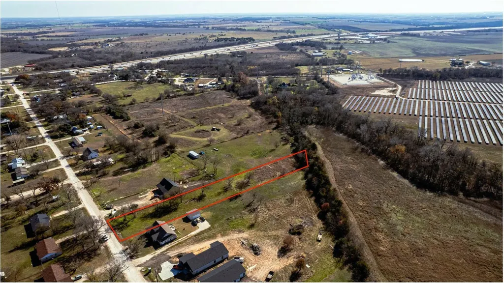 703 4th Street Bruceville-eddy TX 76524