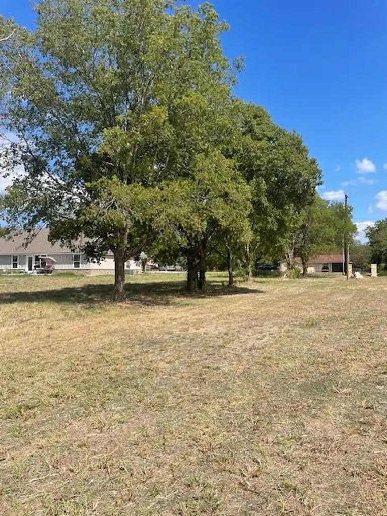 703 4th Street Bruceville-eddy TX 76524