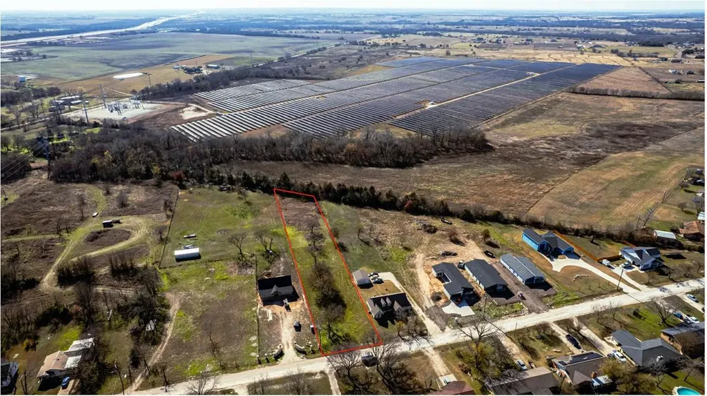 703 4th Street Bruceville-eddy TX 76524