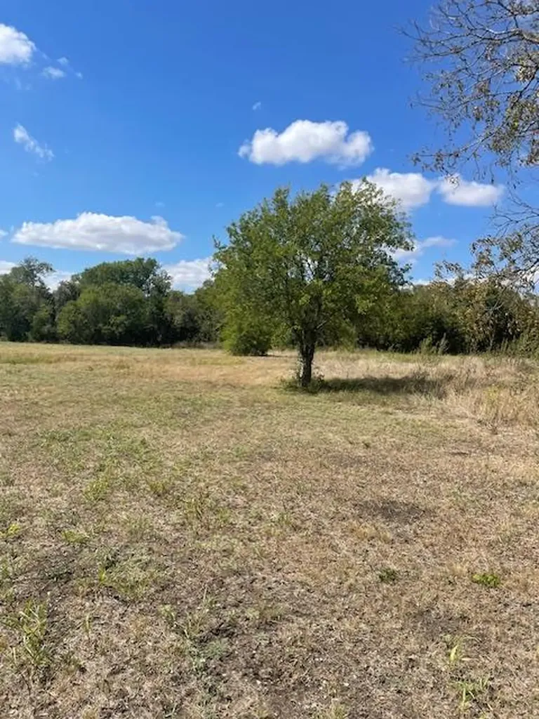 703 4th Street Bruceville-eddy TX 76524