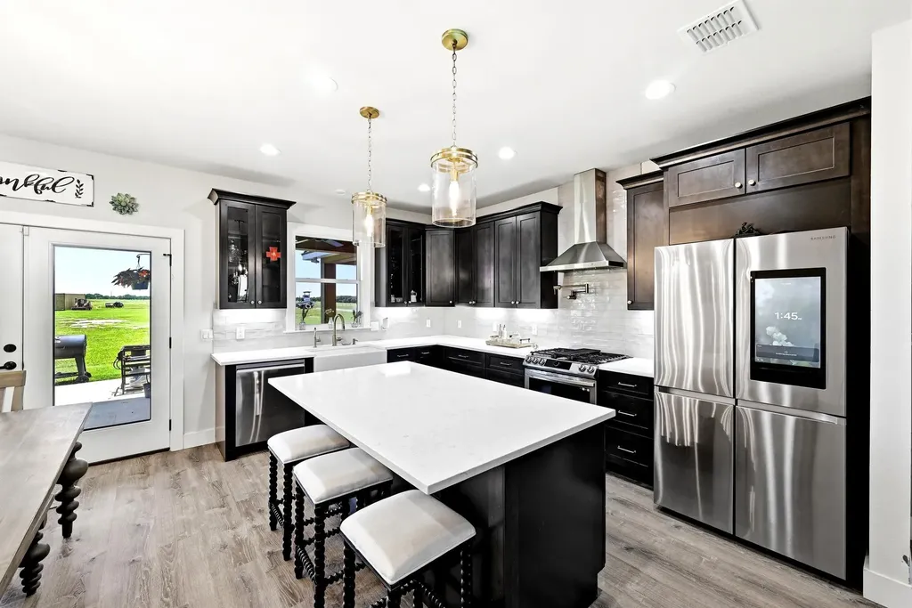 2889 Old Mcmahan Road Lockhart TX 78644
