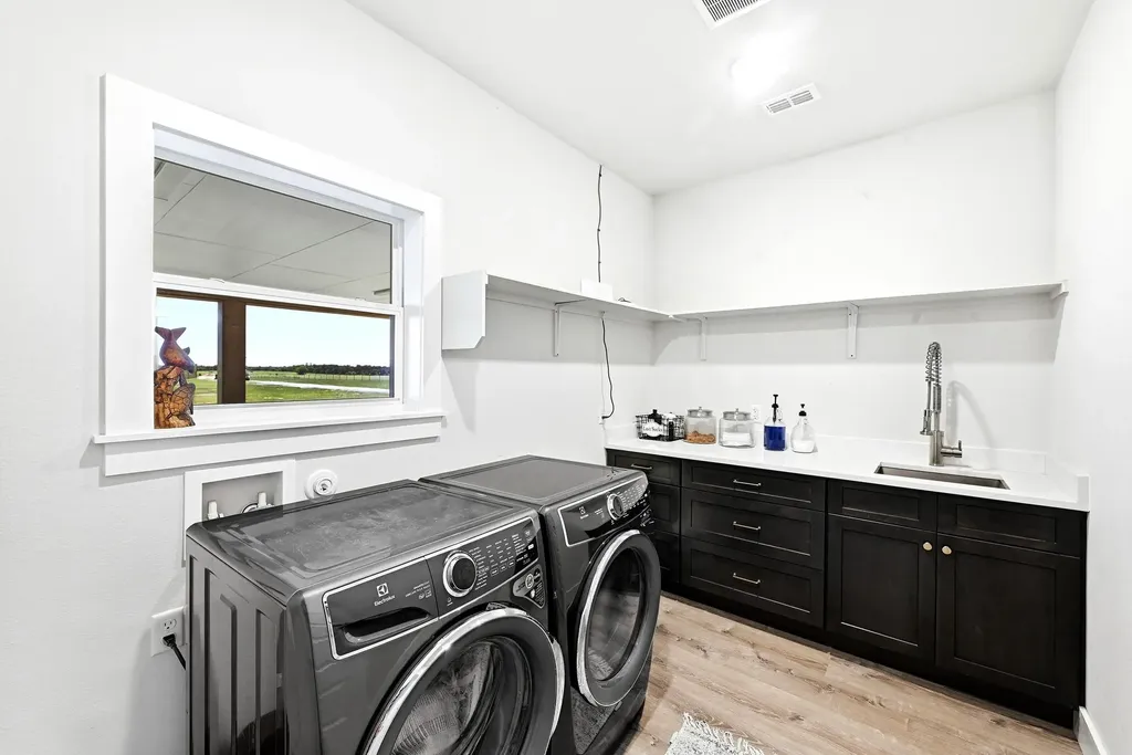 2889 Old Mcmahan Road Lockhart TX 78644