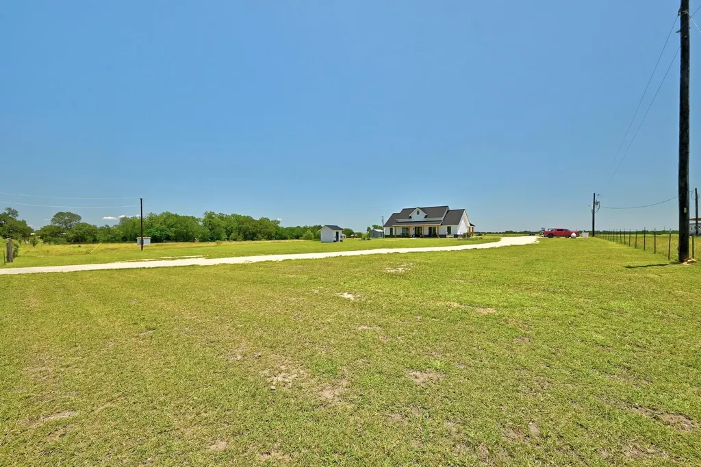 2889 Old Mcmahan Road Lockhart TX 78644