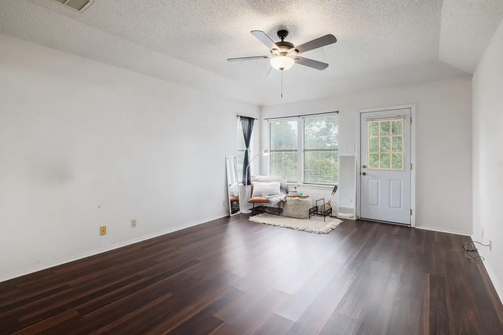 405 Brookhollow Drive Pflugerville TX 78660