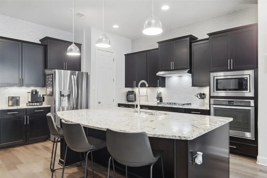 1416 Amarone Drive Leander TX 78641