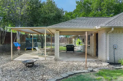705 Palmer Street Rockdale TX 76567