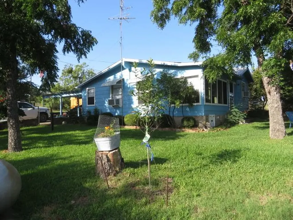 401 County Road 138 Burnet TX 78611