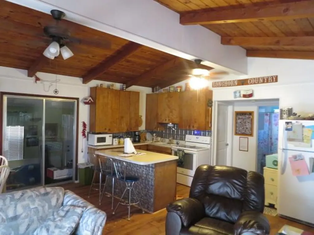 401 County Road 138 Burnet TX 78611