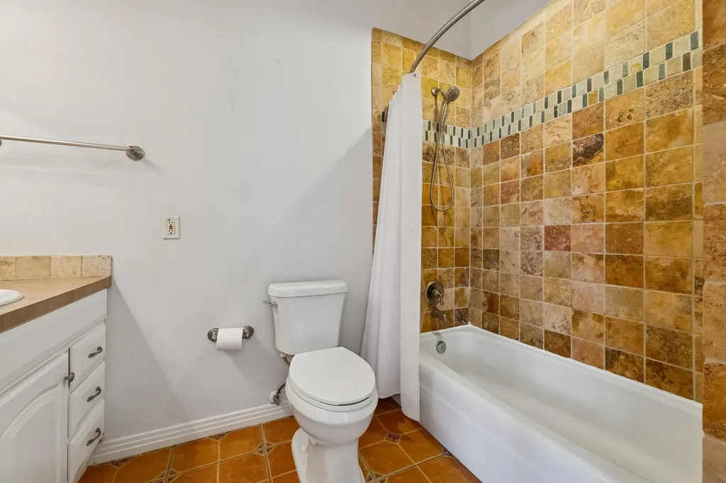 2021 Bluebonnet Lane Austin TX 78704