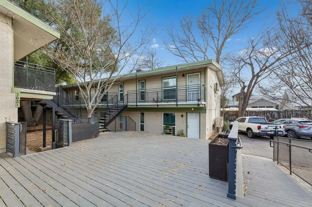 2021 Bluebonnet Lane Austin TX 78704