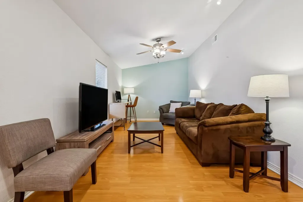 2021 Bluebonnet Lane Austin TX 78704