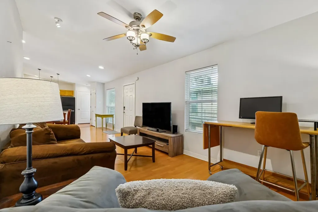 2021 Bluebonnet Lane Austin TX 78704