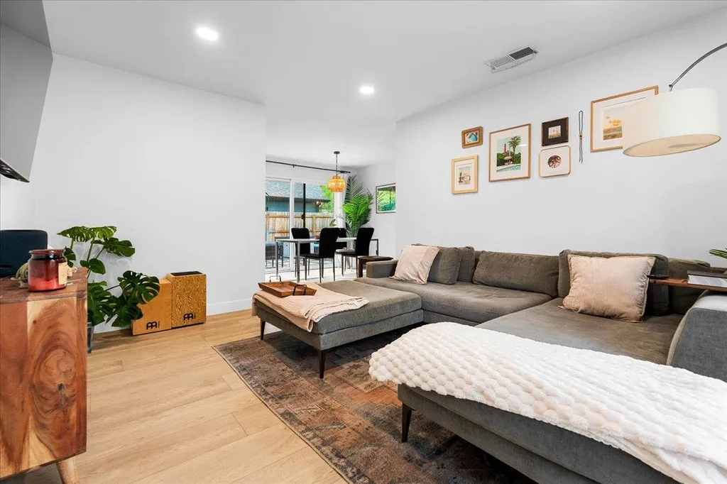 1808 Forest Hill Drive Austin TX 78745