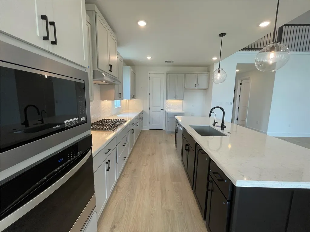 19501 Erna Drive Pflugerville TX 78660