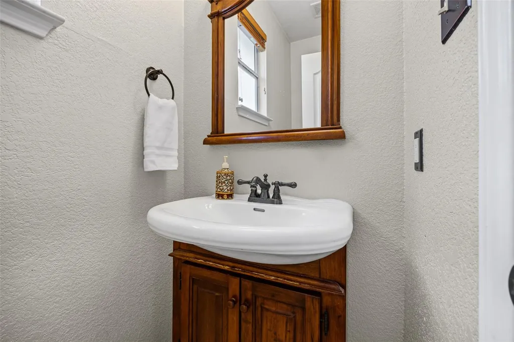 402 Autumn Trail Georgetown TX 78626