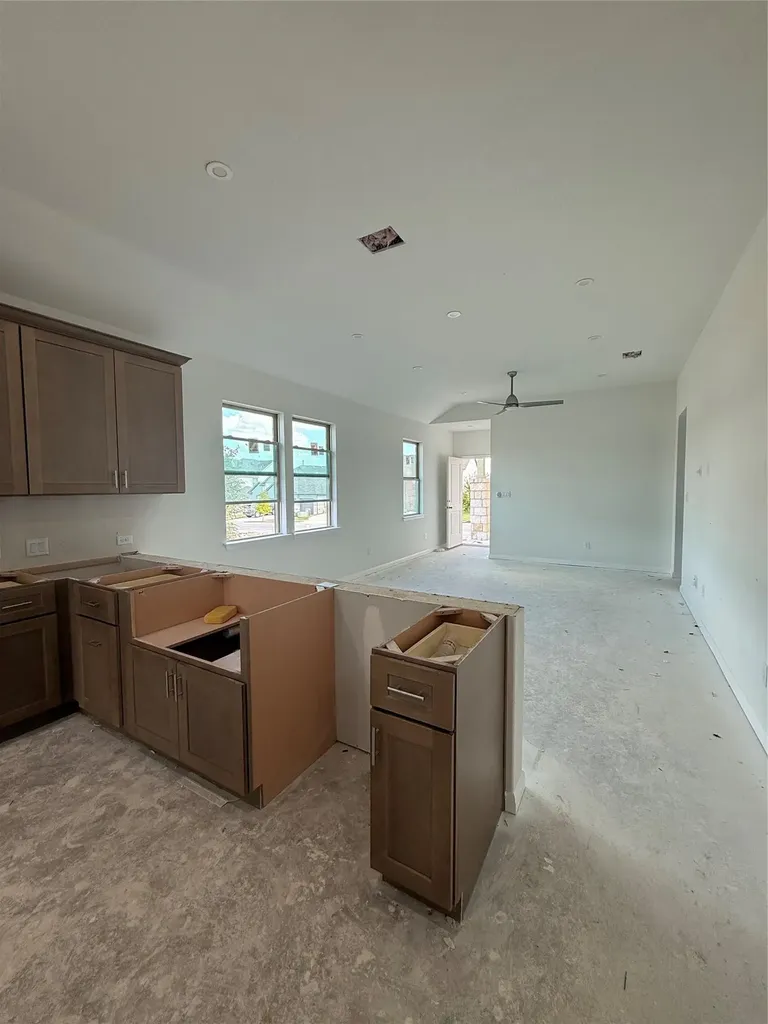 232 Tenny Lane Kyle TX 78640