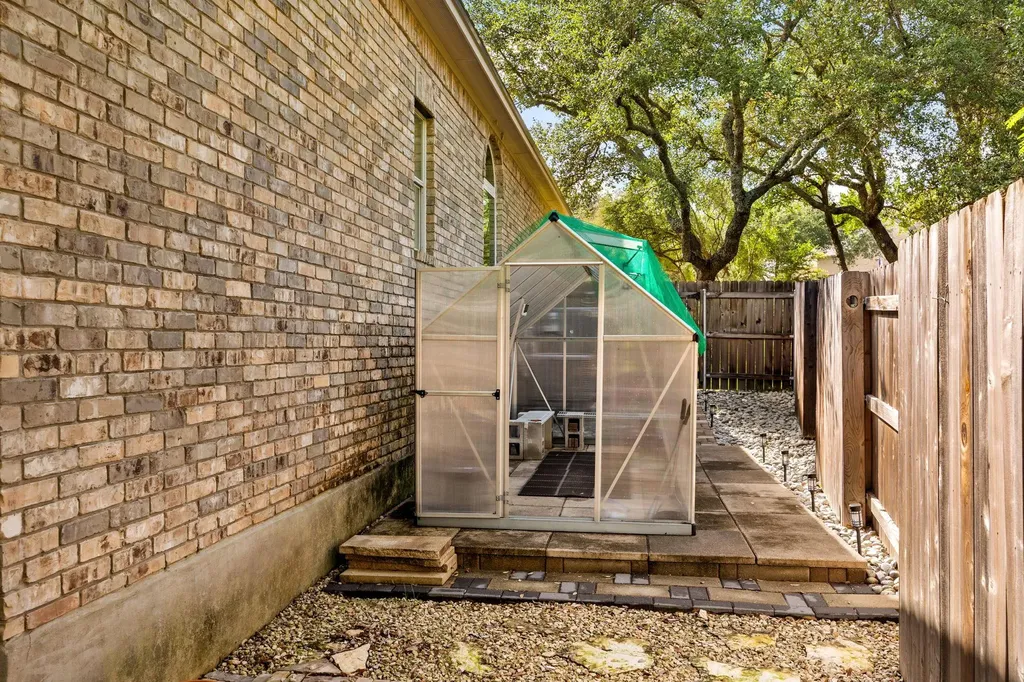 10103 Eastman Cove Austin TX 78750