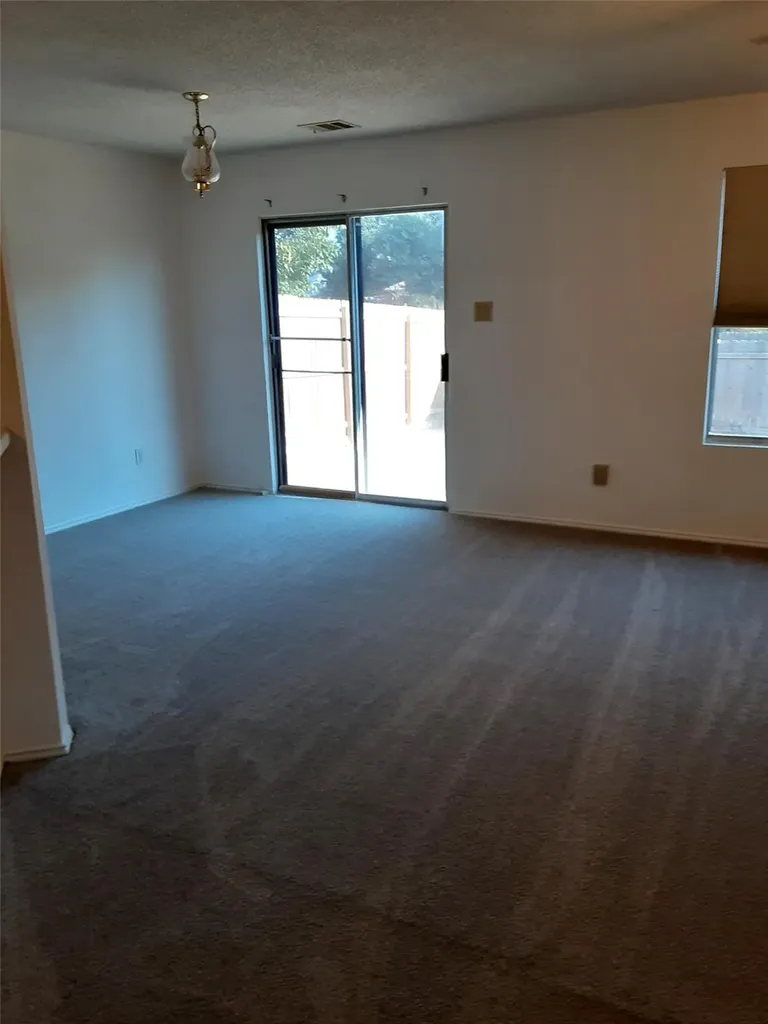 3611 Walleye Way Round Rock TX 78665