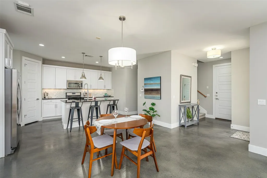 705 E 49th Street Austin TX 78751